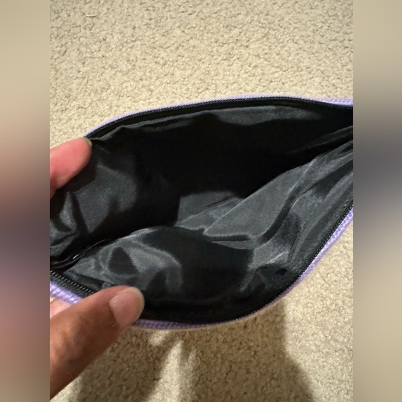 Zipper pouch - Picture 3 of 7